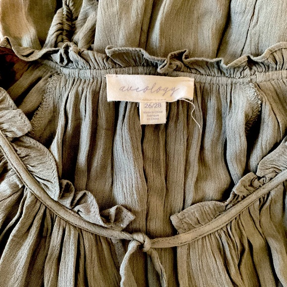 Aveology Tunic Top. Plus Size 26/28.  Olive Green.  Long Sleeve. - Picture 6 of 6